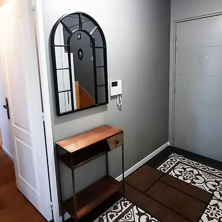 Magnifique Avec Terrasse Et Parking, 8 Personnes Διαμέρισμα Ναντέρ